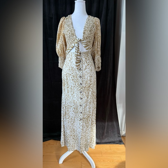 Free people string of hearts printed maxi dress. Size XS - Picture 8 of 15